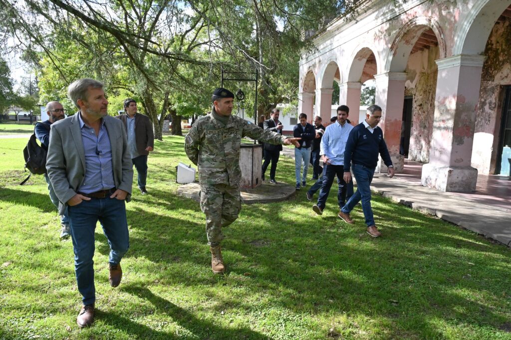 alt="Relevamiento técnico en el interior de la Casa Histórica del General Urquiza!