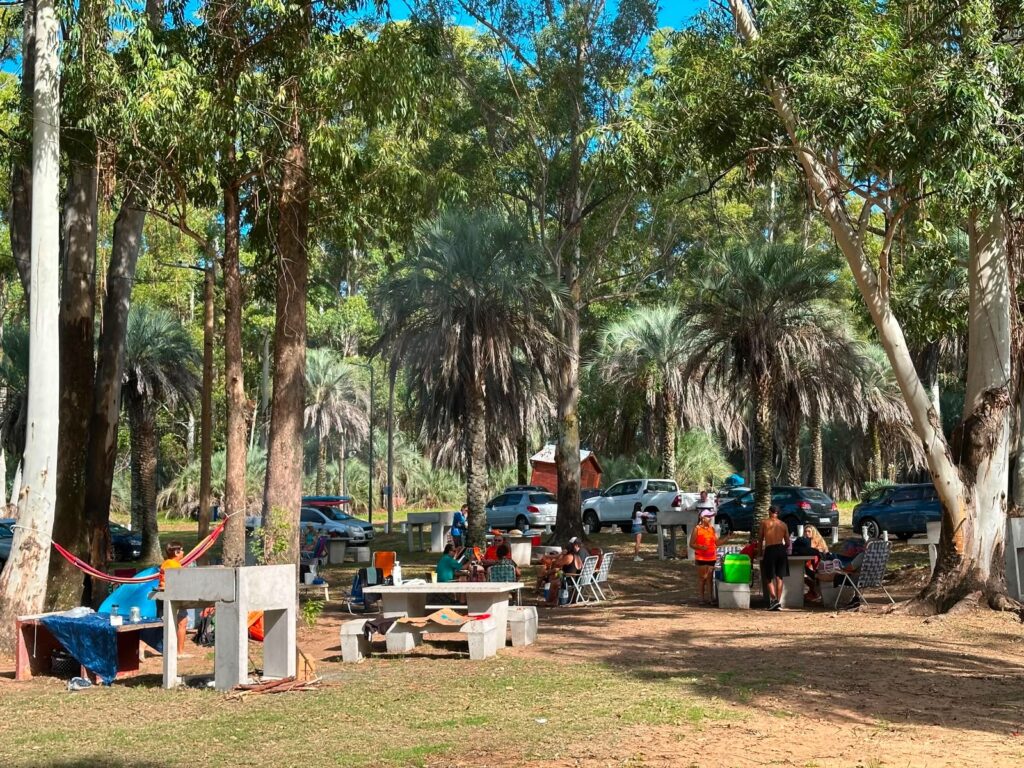alt="turismo en las vacaciones de invierno 2026 en Concordia, camping en el Lago de Salto Grande"