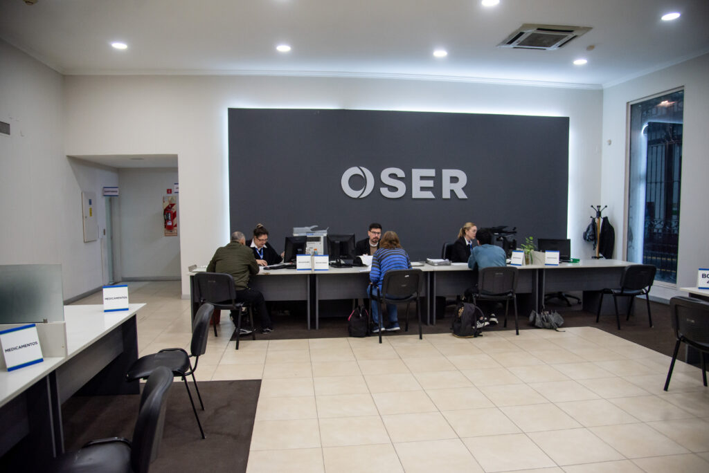 alt="Detalle de las nuevas oficinas de OSER, en el marco de la gestión de Rogelio Frigerio en Entre Ríos"