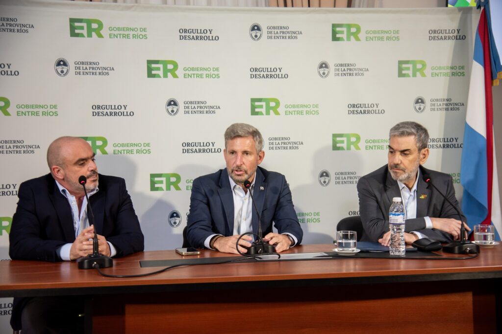 alt="Rogelio Frigerio presentó el acuerdo con ANSES, logrado en su gestión, como el mayor reconocimiento de fondos a Entre Ríos"