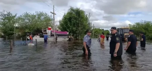 alt="rescate acuático en Corrientes"