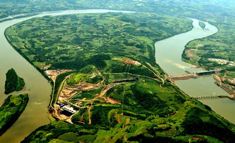 alt="represa brasileña de Foz do Chapecó brindará información fundamental para Misiones, en el marco de la preparación provincial para El Niño"
