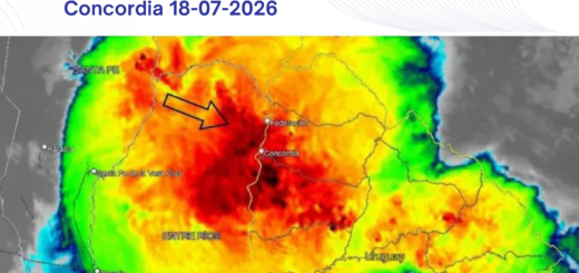 alt="Plan de contingencia eléctrica ante el fenómeno de El Niño: imagen satelital de tormenta severa en Concordia"