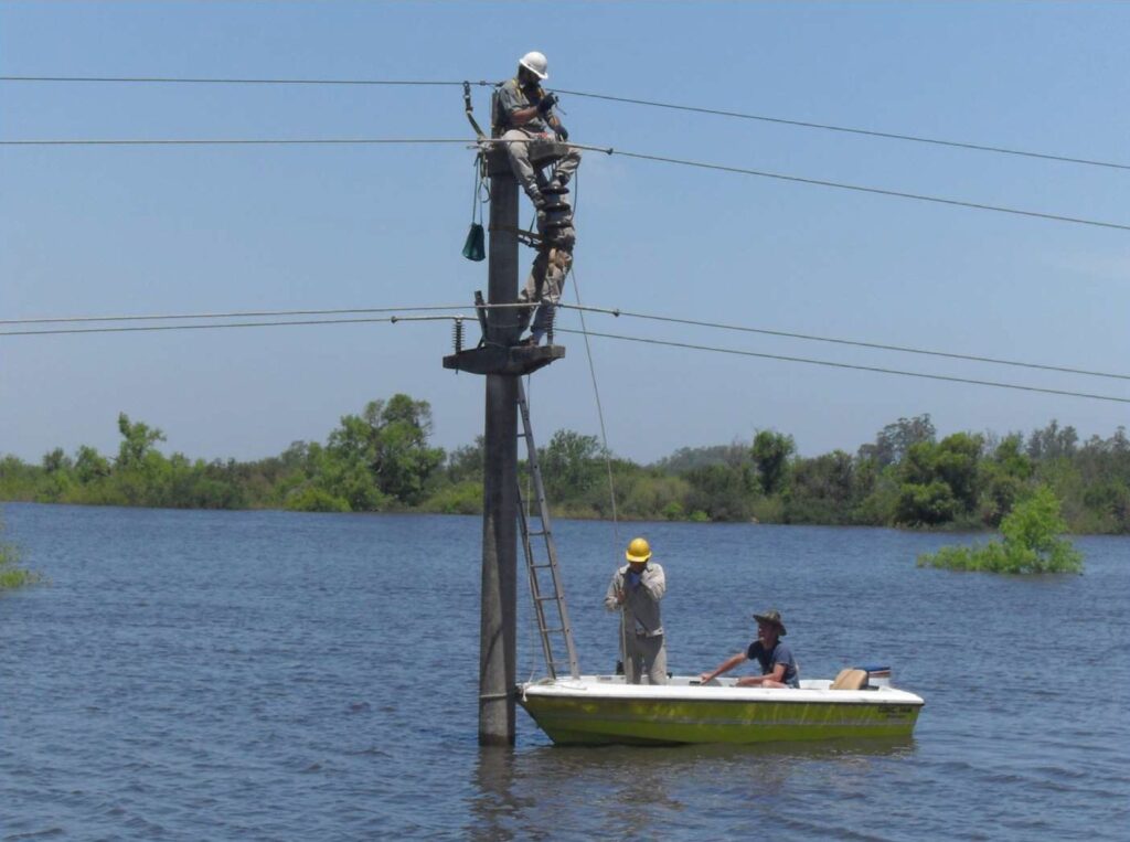 alt="Plan de contingencia eléctrica ante el fenómeno de El Niño: obras en Yuquerí Chico"