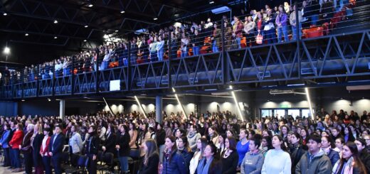 alt="Multitud de docentes durante el III Congreso Pedagógico Concordia 2026 en Concordia, Entre Ríos"