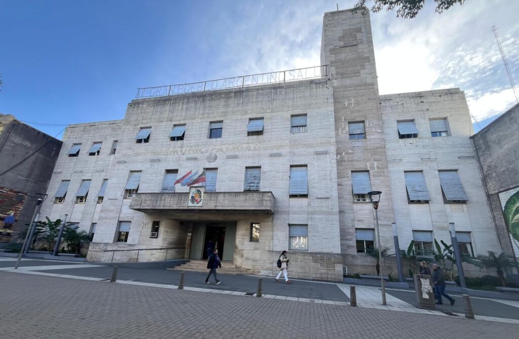 alt="Fachada del Palacio Municipal de Concordia ilustrando la situación económica del Municipio de Concordia"