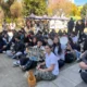 alt="Estudiantes con cartel No es solo ECU es toda Concordia durante una sentada para obtener financiamiento para la Fiesta del Estudiante 2026"