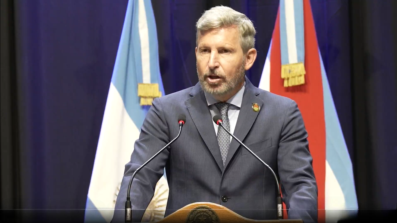 alt="Gobernador de Entre Ríos Rogelio Frigerio"