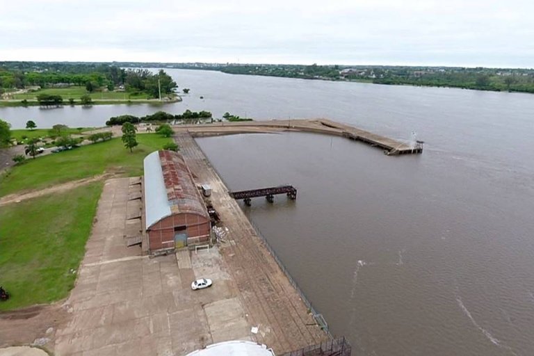 alt="Río Uruguay en Concordia con alerta naranja y amarilla en Entre Ríos y altura en baja"
