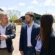 alt="Rogelio Frigerio y Francisco Azcué supervisan el operativo de prevención por El Niño en Concordia"
